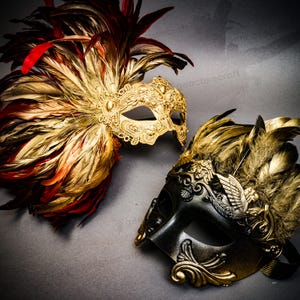 His & Her Couple Masquerade Venetian Mask, Large Feather Gold Mardi Gras Women&#39;s Prom Ball Mask, Men&#39;s Venetian Roman Warrior Mask Costume