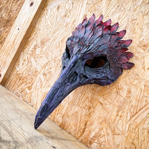 Purple Red Feather Long Bird Beak Raven Crow Skull Horror Mask for Halloween, Plague Doctor Cosplay Long Nose Steampunk Feather Mask