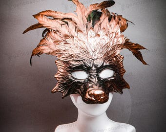 Máscara de lobo de cara completa con plumas, disfraz de animal aterrador de cobre negro para Halloween, máscara de mascarada de lobo con plumas estilo steampunk.