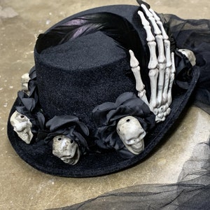 Evil Gothic Ghost Leather Top Hat 100% Genuine Cowhide Leather Black With Skull Band Handmade Quality Leather Accessories - Etsy UK Evil Gothic Ghost Leather Top Hat 100% Genuine Cowhide Leather Black With Skull Band Handmade Quality Leather Accessories - Etsy UK