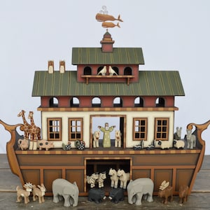 Traditional Wooden Noah's Ark, Noah's Ark, Wooden Noah's Ark, Hand Carved wooden animals