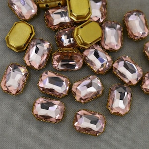 10 Pieces, Light Peach Sew on Glass Crystal Stone/Rhinestones beads/Sew On Rhinestone With Claw-Catcher Made of Brass