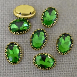 Sew on Glass Crystal Stone Loose Rhinestones Crystal beads Sew On Rhinestone With Claw Catcher Made of Brass Green Color -15 Pieces
