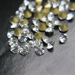Crystal Rhinestone Rivoli Pointed Back Chatons in Clear Silver Color