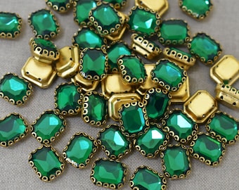 Sew on Glass Crystal Stone Loose Rhinestones Crystal beads Sew On Rhinestone With Claw Catcher Made of Brass in Teal Green Color -15 Pieces