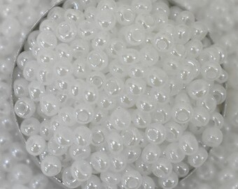 Preciosa Seed Beads 8/0 Czech Glass Rocaille Round Spacer Beads for jewelry making and Beading DIY in Snow White Color-100 Gram(3MM )