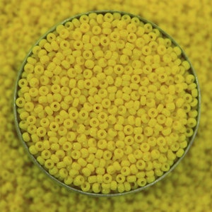 1.5MM Preciosa Rocaille Seed Beads in Lemon Yellow Color /Glass Seed Beads/Preciosa Rocaille/Round Rocailles bead/Seed Beads -100 Gram