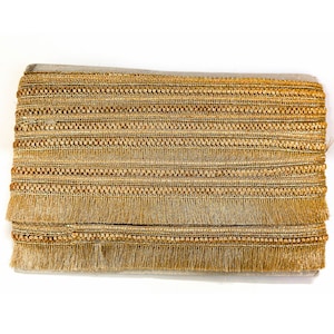 Material para bordado com franjas e renda Gota para saris, kurtis e vestidos - dourado 1 rolo