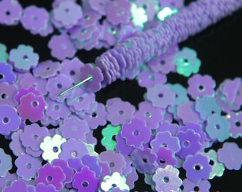 Sequins Flower Shape Centre Hole in Sew on Sequins paillettes spangles Lilac Snow Color 5MM -100 Grams