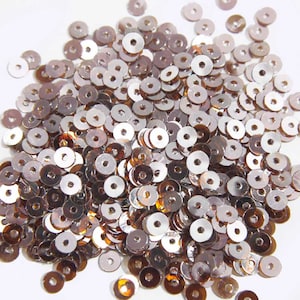 Round Shape Centre Hole Sequins Crystal Finish Sequins In  Rain Drum Colour-EMB1488