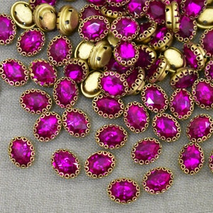 25 Pieces,Magenta Color Sew on Glass Crystal Stone/Rhinestones Crystal beads/Sew On Rhinestone With Claw-Catcher Made of Brass