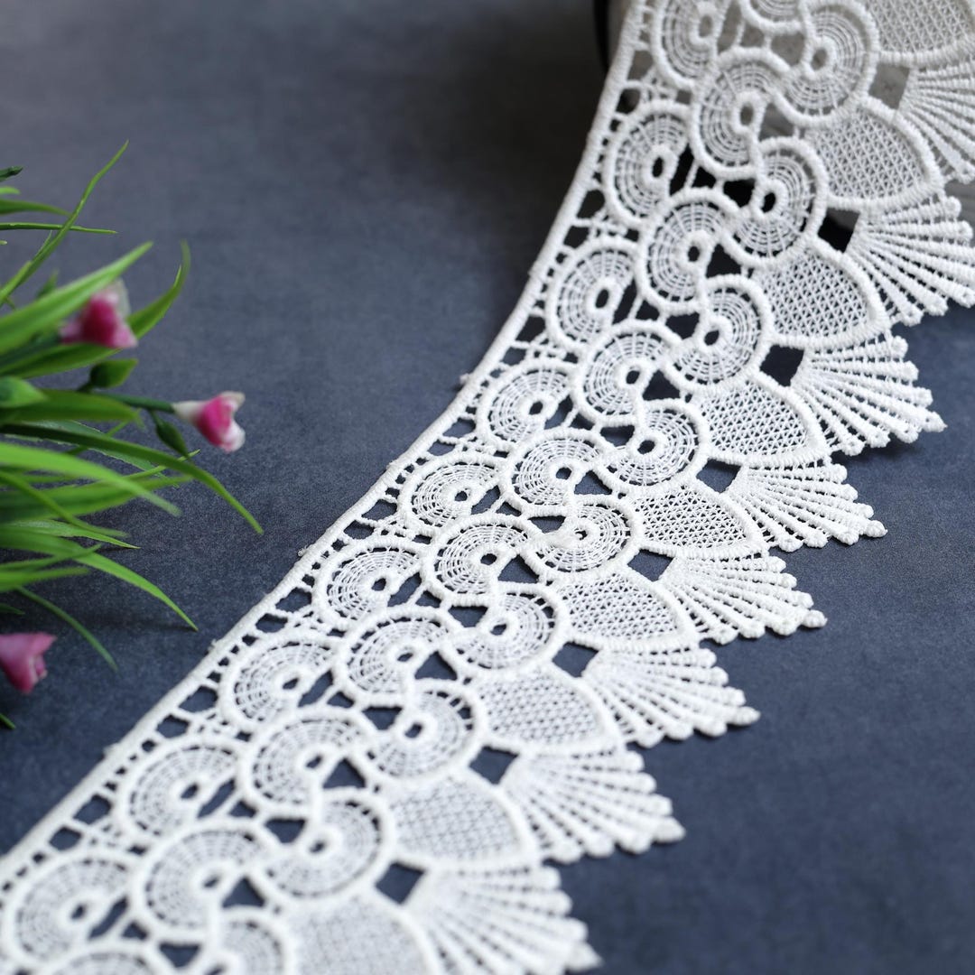 White Cotton Lace Trim, Scalloped Crochet Lace Roll, Vintage Style