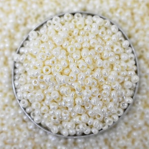 Seed Beads 11/0 Round Glass Seed Beads Loose Spacer Opaque Lustre Finish Seed beads for jewelry making and beading in Creamy White-100 Grams