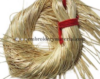 Alambre de lingotes/Alambre francés/Alambre francés metálico/bobina francesa, Purl áspero, Hilo de lingotes, Nakshi, Alambre purl en color dorado-50 yardas/(100 gramos)