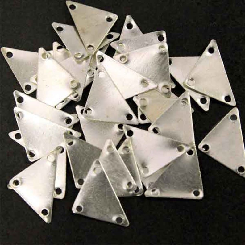 Triangle shape metal sequinsmetal beadsMetal look Sequinsmetal charms Size - 16*12*10MM 100 Gram
