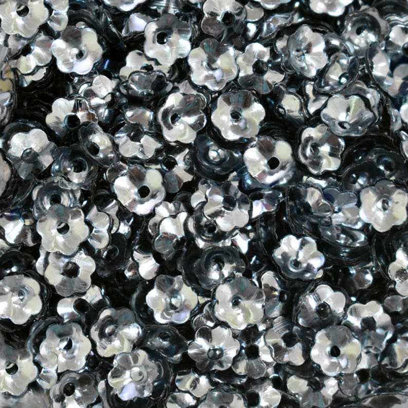 Sequins Sew on craft Centre hole Loose sequins Pailette spangles Cupped Flower Shape Gunmetal Color Sequins-100 Garm 5MM