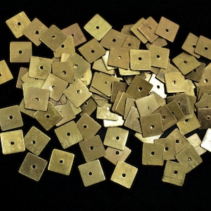 3 MM/4 MM/5 MM/6 MM/8 MM, paillettes in metallo con foro centrale di forma quadrata in colore oro antico/perline in metallo/ciondoli in metallo - EMBMS5418