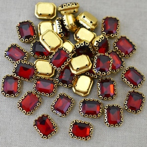 15 piezas, color rojo oscuro, piedras de cristal para coser/diamantes de imitación de cristal/diamantes de imitación para coser con gancho de sujeción de latón.