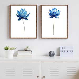 Láminas de arte mural con flores de loto - Póster decorativo con acuarela floral azul - Juego de 2 ilustraciones abstractas para habitación, dibujo botánico