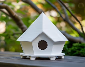 3D-geprint geometrisch vogelhuisje, moderne architectonische nestkast voor vogels, buitenverblijf voor kleine huisdieren, minimalistische tuindecoratie voor op een richel.