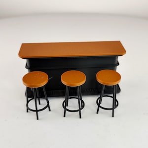 Miniatur Bar Theken Set 1:12 Puppenhaus Bar | Tiny Bar Möbel Mini Bar Szene | & Barhocker | 3D Gedruckt Puppenhaus Küche Dekor