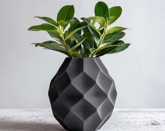 Geometric 3D Printed Vase | Dried Flowers | Modern Faceted Planter | Minimalist Home Decor | Original Gift for Her | Unique Home Decor