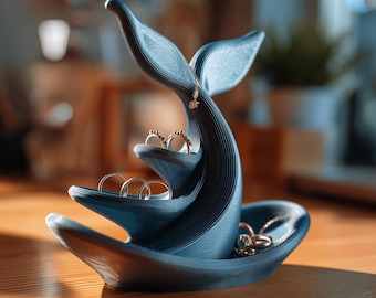 Soporte para joyas con forma de ballena / Plato para anillos impreso en 3D / Organizador de anillos con forma de océano / Bandeja para exhibir pendientes / Decoración de tocador con forma de cola de sirena / Regalo