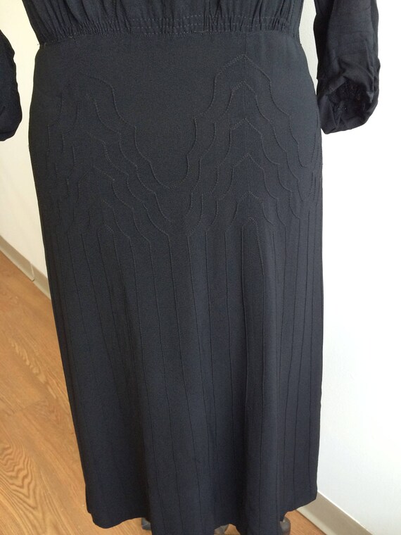 1940s black crepe dress w/ nice details - image 6