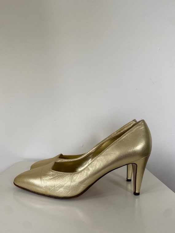 1980s gold pumps size 40 - image 1