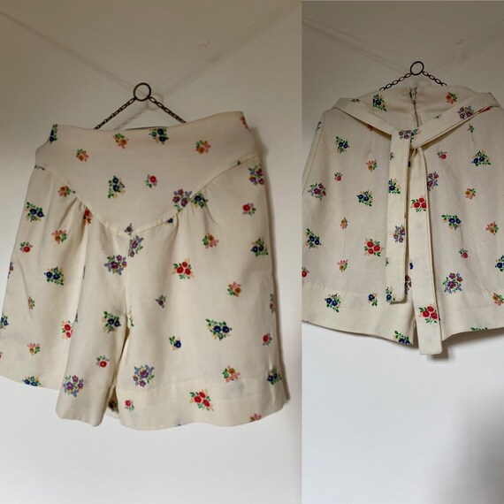 1970's vintage shorts white with floral print Ador