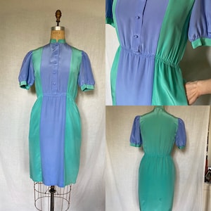 Vintage 70s Silk Short Sleeve Blue and Green Dress w/ pockets Super Soft