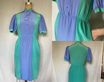 Vintage 70s Silk Short Sleeve Blue and Green Dress w/ pockets Super Soft