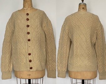 Vintage fisherman’s cable knit cardigan sweater
