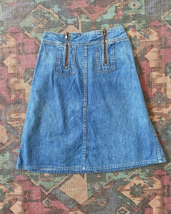 1970s Maverick denim skirt with zip front design - image 9