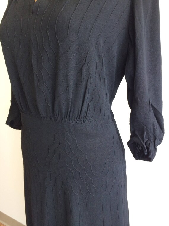 1940s black crepe dress w/ nice details - image 4