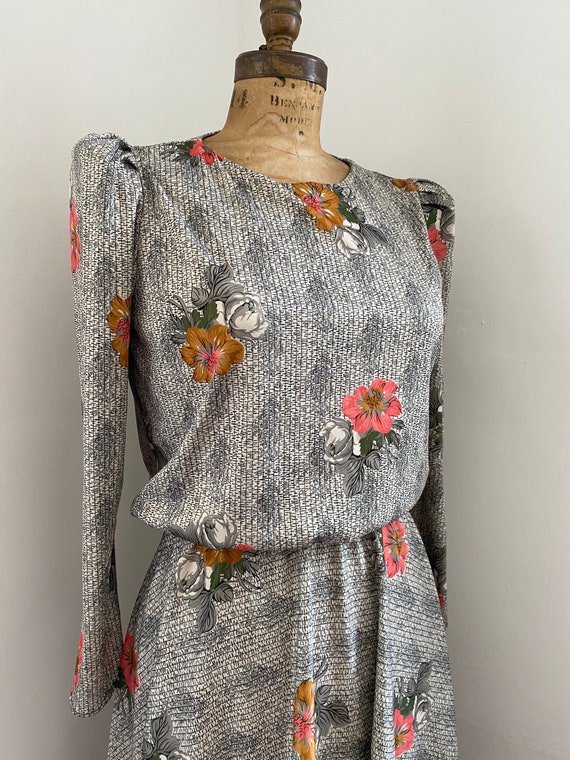 1970’s floral print dress - image 6
