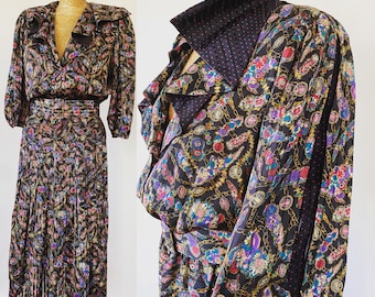 Diane Freis Georgette Schwarzes Paisley Kleid mit Polka Dots