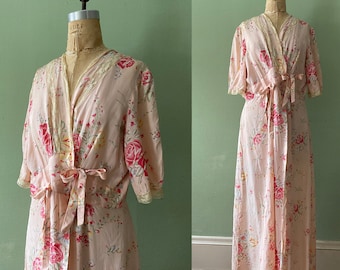 1940’s cold rayon floral print robe