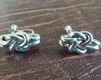 Silver Screwback Love Knot Earrings Grams - 9.48 Vintage jewelry, Irish, Scottish Jewelry,  Celtic