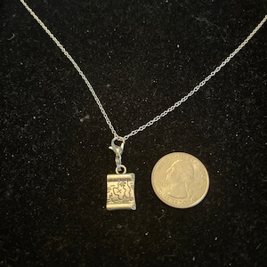 Zilverkleur X markeert de plek als een schatkaart op een zilverkleurige 18"-ketting heren/dames