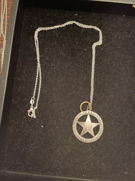 TEXAS Rangers Lone Star Pendant and chain 22 "