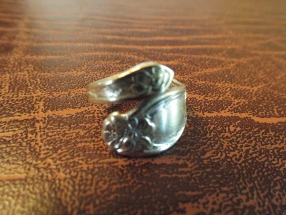 Sterling Silver Spoon Ring  5.38 grams, English j… - image 4