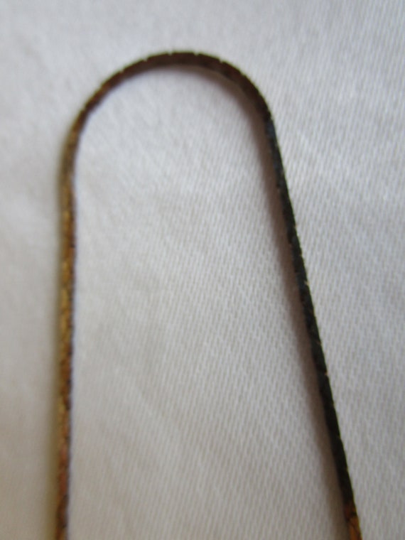 Initial D in cursive in a etched bezel on a 18' i… - image 5