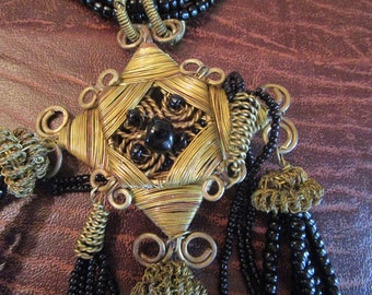 Nachlass Schmuck Statement Stück Goldkette Länge 26 3 Strang schwarze Perlen Zoll burmesischen ethnischen Schmuck Schwarz Perlen Quasten 5