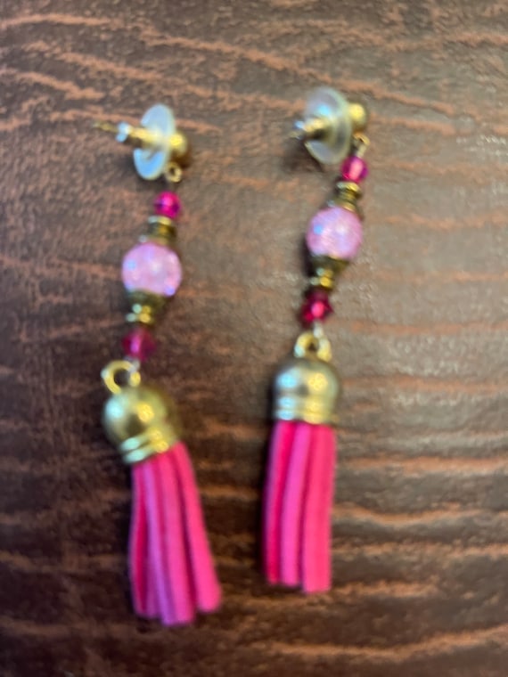 Tassel Pink Suede and  and Gold Tone Pierced earr… - image 1