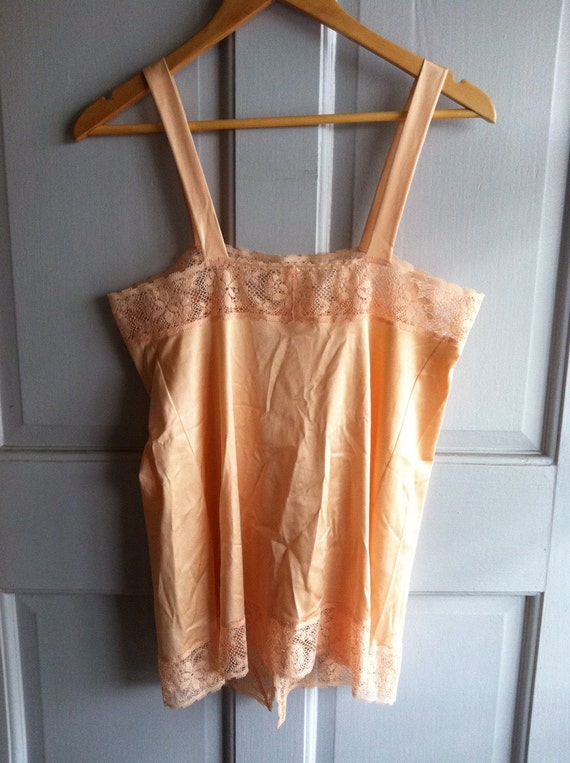 Vintage Peach Vanity Fair Lingerie Top With Lace - image 3