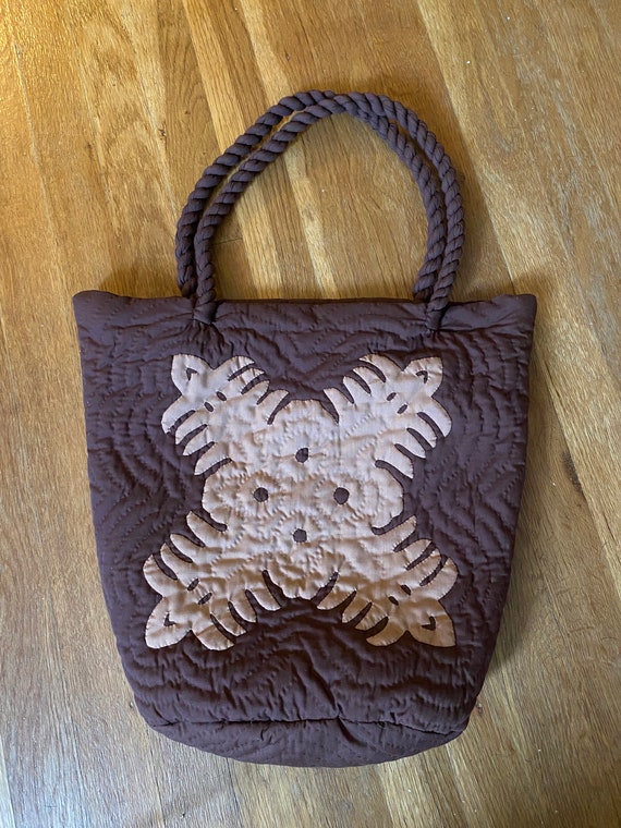 Vintage Hawaiian Flower Quilted bag