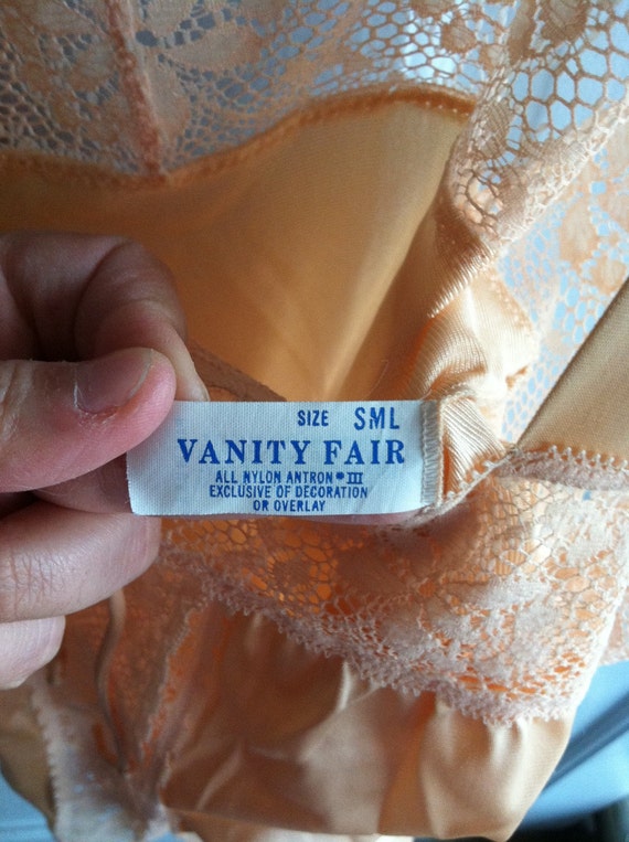 Vintage Peach Vanity Fair Lingerie Top With Lace - image 4