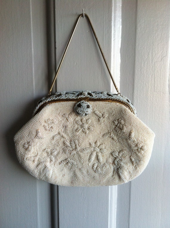 Vintage beaded ivory color handbag