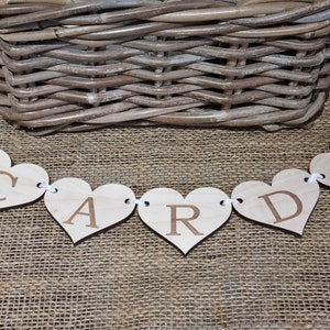 Bandeirinhas para cartões, Placa para cartões de casamento, Placa para cartões de madeira, Placa para casamento